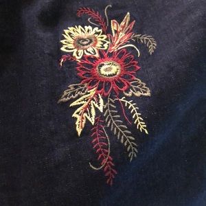 Like new. Drapers & Damon’s Set.